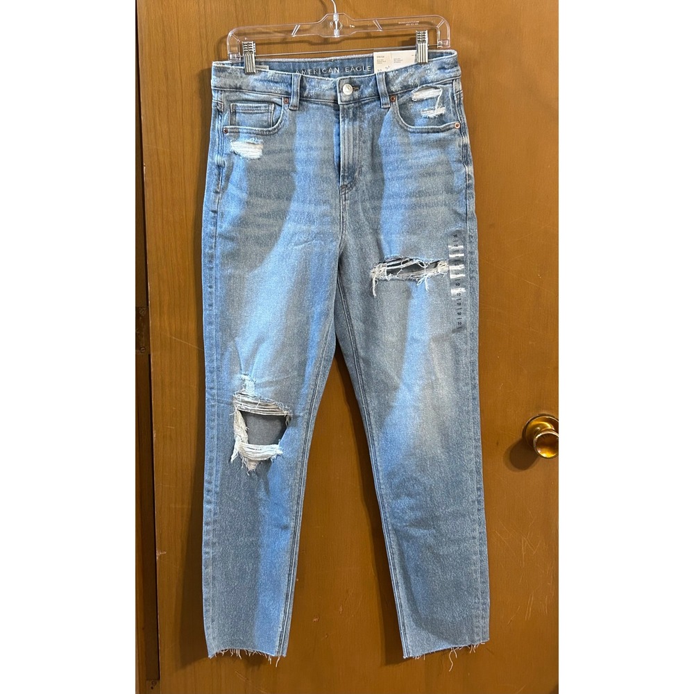 American Eagle Stretch Mom Jeans Womens 10 Long Distressed Raw Hem Light Wash - Picture 4 of 5